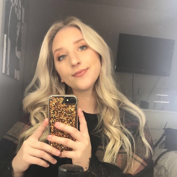 Meet your Posher, Joanne - Picture 1 of 1